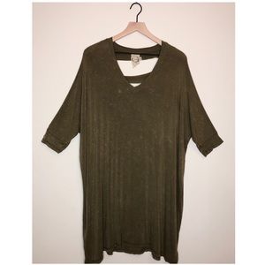 Lost / Flowy Midi Dress